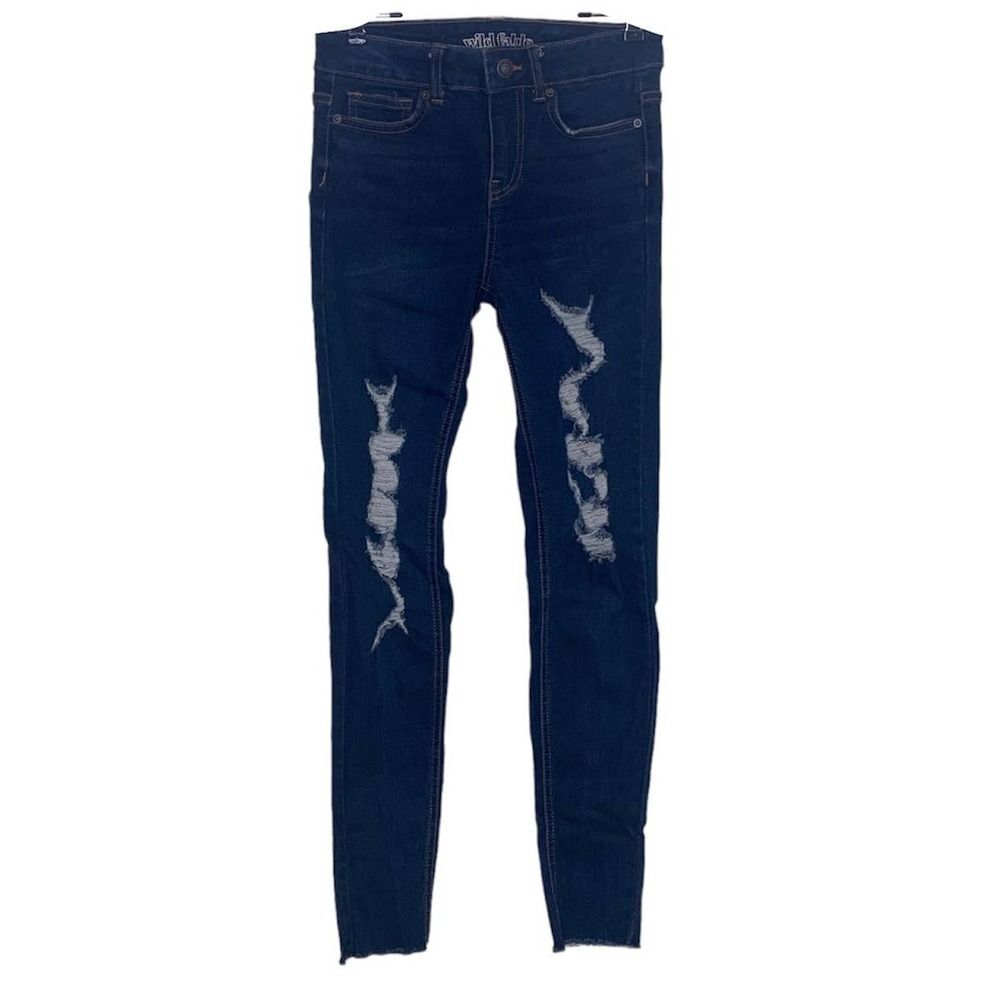 Wild Fable- Junior’s  Jeans Size 00L, Dark Blue & Distressed